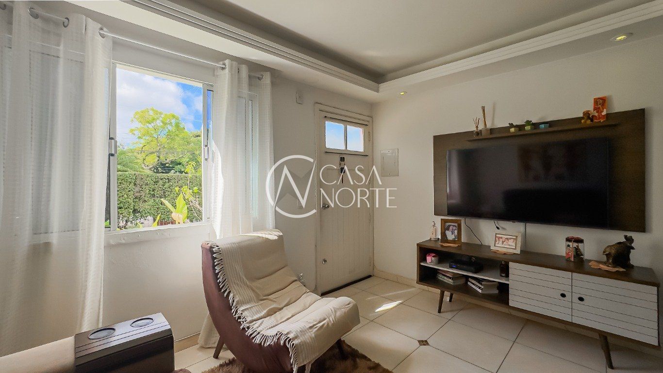 Casa de Condomínio à venda com 2 quartos, 76m², 1 suíte, 2 vagas, Rua Engenheiro Frederico Dahne no bairro Sarandi em Porto Alegre