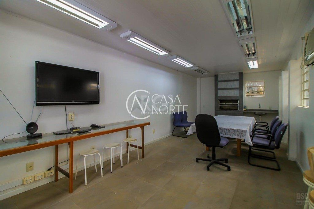 Prédio Comercial à venda , 247m², Rua Coronel Aparício Borges no bairro Glória em Porto Alegre