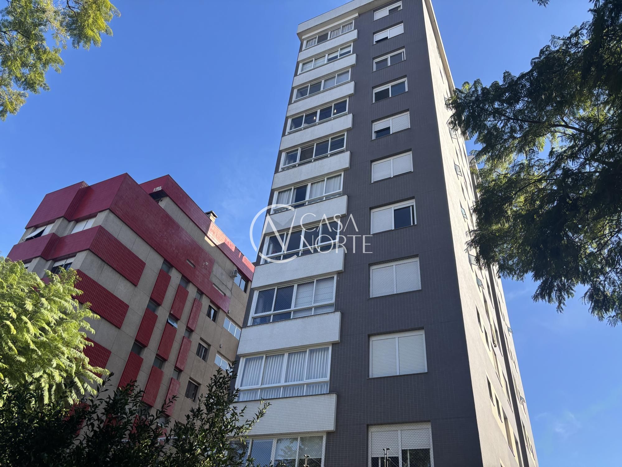 Apartamento à venda com 3 quartos, 93m², 1 suíte, 2 vagas, Rua Santa Cecília no bairro Rio Branco em Porto Alegre