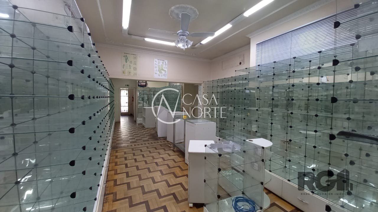 Prédio Comercial à venda com 10 quartos, 357m², 1 vaga, Rua Duque de Caxias no bairro Centro Histórico em Porto Alegre