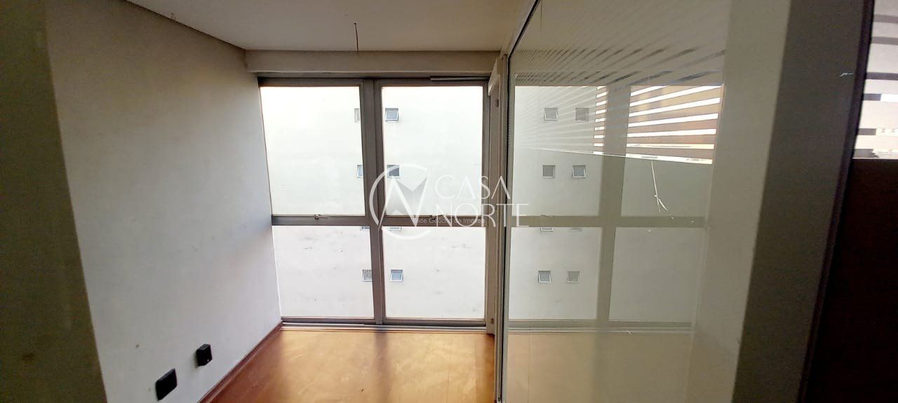 Sala Comercial à venda , 46m², Rua Chaves Barcelos no bairro Centro Histórico em Porto Alegre