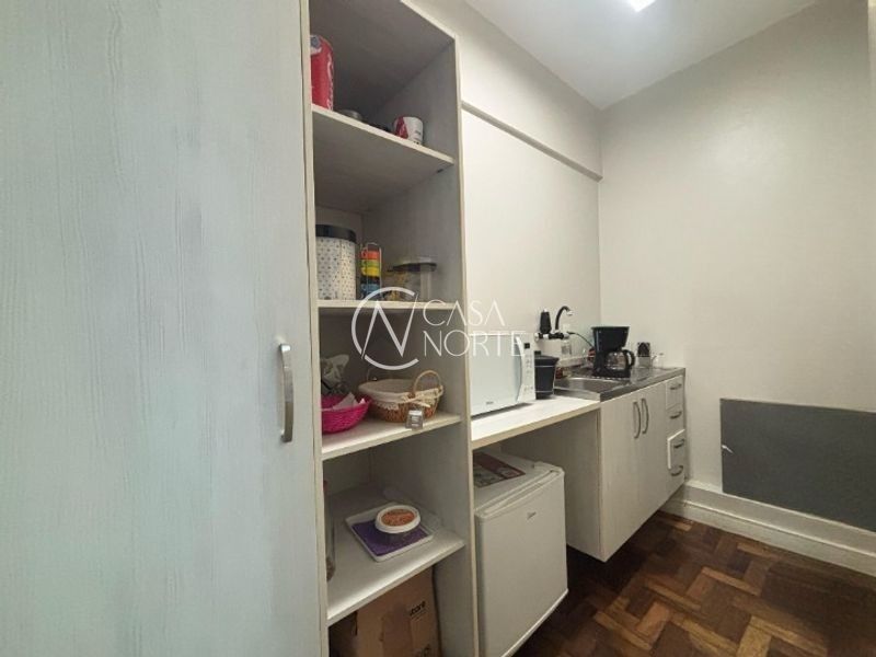 Sala Comercial à venda com 1 quarto, 56m², Praça Osvaldo Cruz no bairro Centro Histórico em Porto Alegre