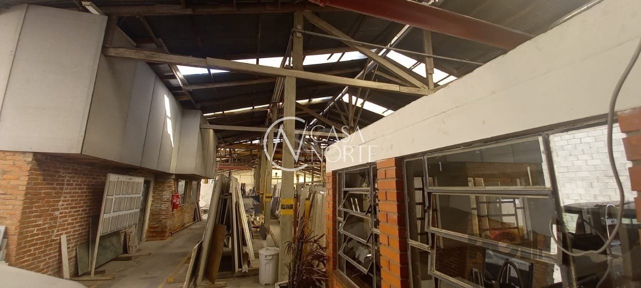 Pavilhão à venda , 1834m², Avenida Fernando Ferrari R no bairro Anchieta em Porto Alegre