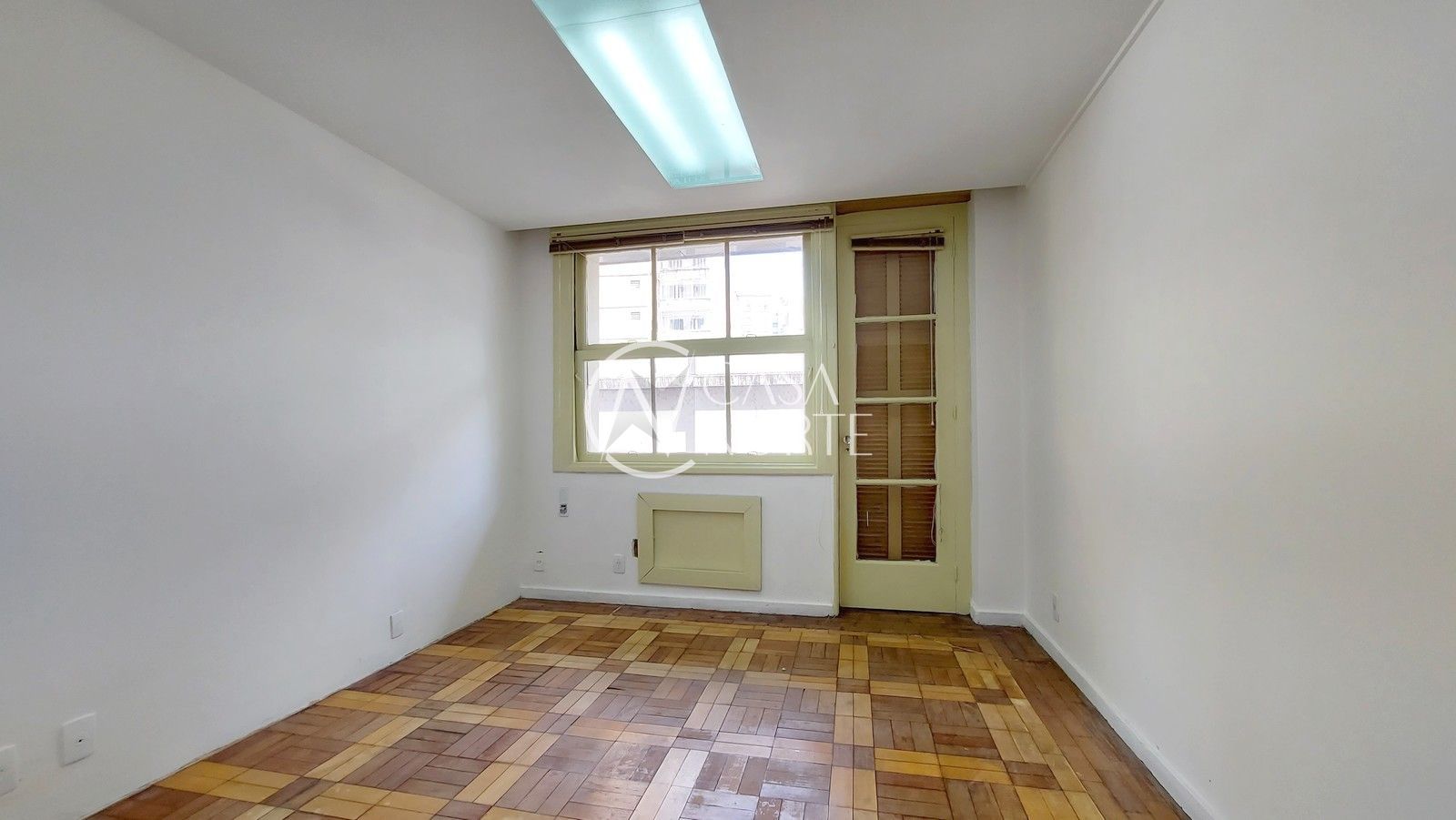 Sala Comercial à venda com 2 quartos, 95m², Rua General Andrade Neves no bairro Centro Histórico em Porto Alegre