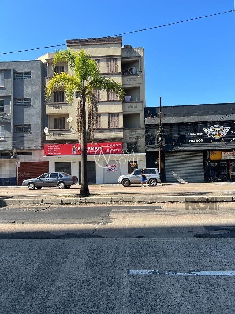 Prédio Comercial à venda , 400m², Avenida Farrapos no bairro São Geraldo em Porto Alegre