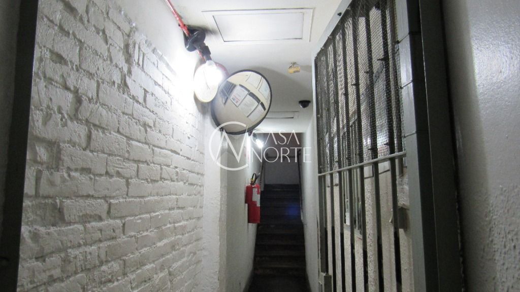 Prédio Comercial à venda , 388m², Avenida Farrapos no bairro Floresta em Porto Alegre