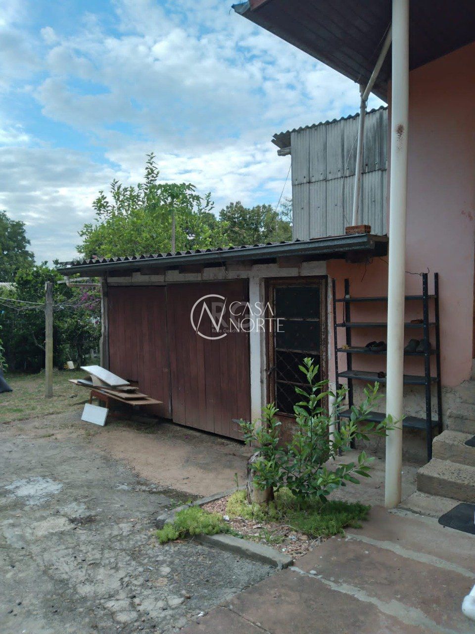 Casa à venda com 2 quartos, 80m², 6 vagas, Estrada Francisca de Oliveira Vieira no bairro Belém Novo em Porto Alegre