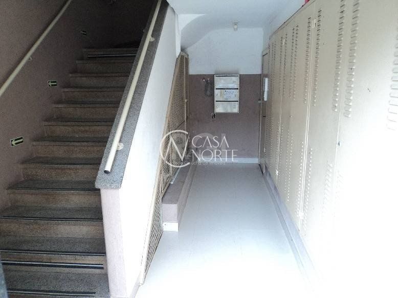 Sala Comercial à venda , 195m², Rua Abaete no bairro Sarandi em Porto Alegre