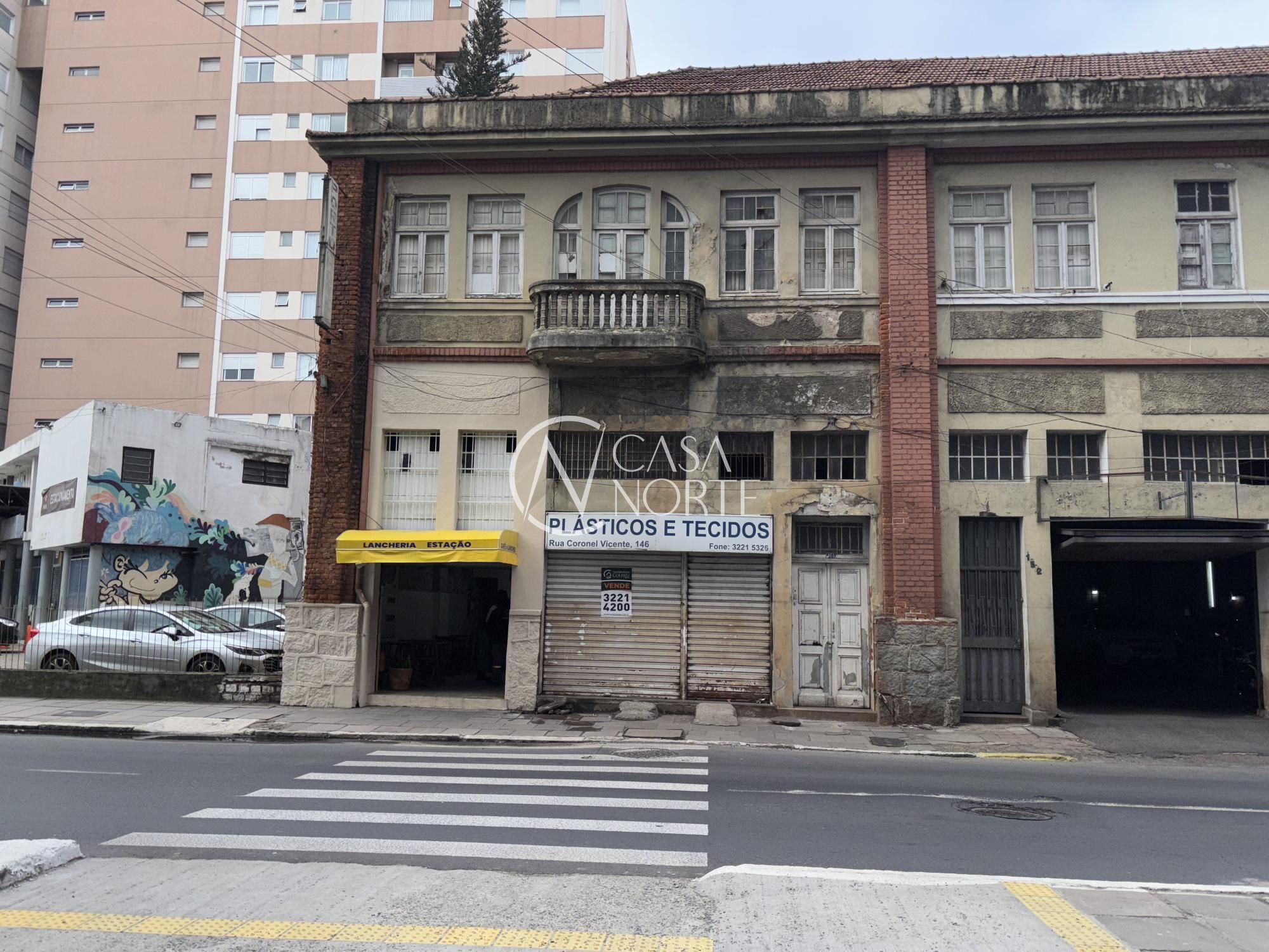 Casa Comercial à venda , 350m², Rua Coronel Vicente no bairro Centro Histórico em Porto Alegre
