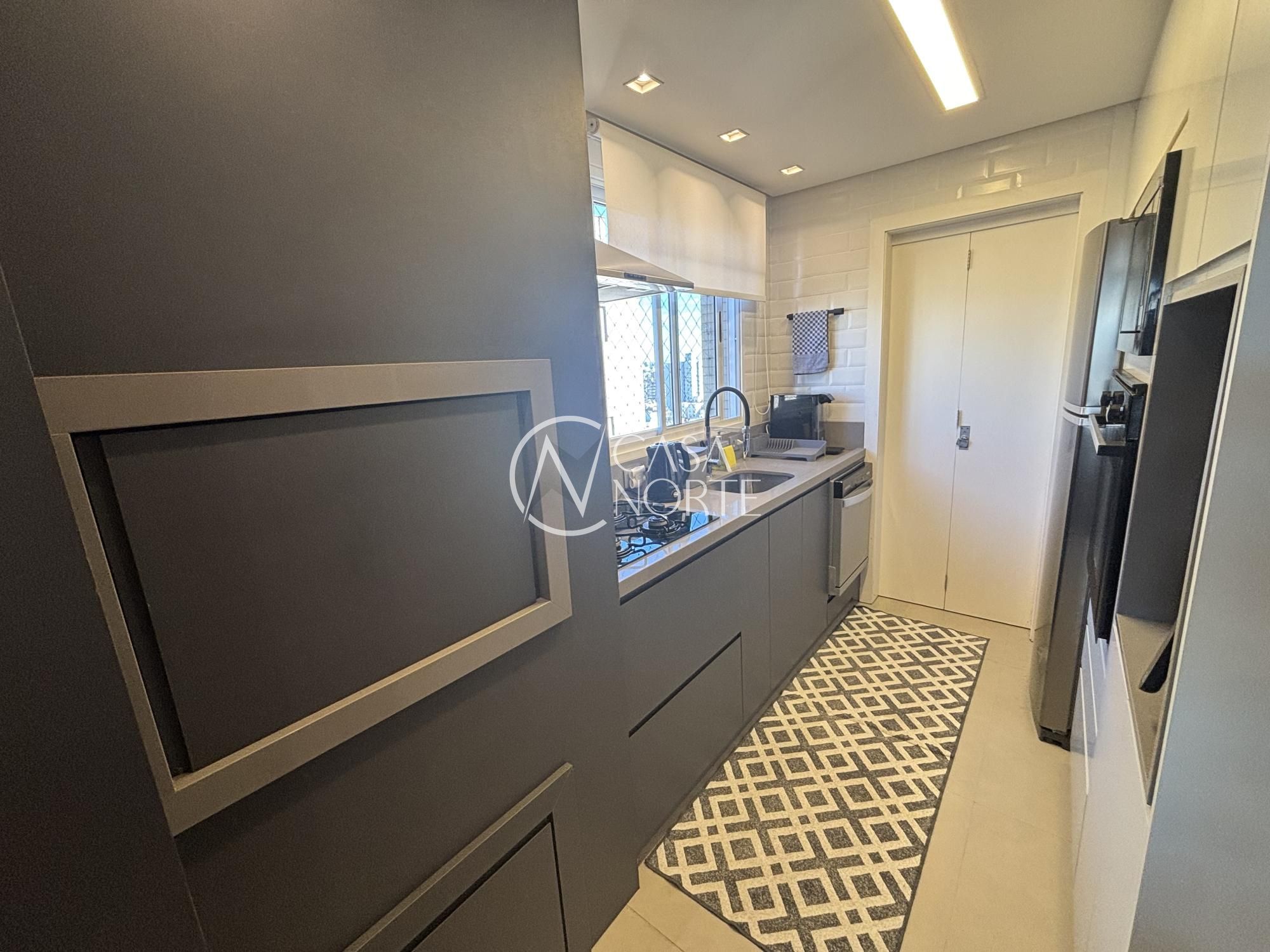 Apartamento à venda com 3 quartos, 93m², 1 suíte, 2 vagas, Rua Santa Cecília no bairro Rio Branco em Porto Alegre