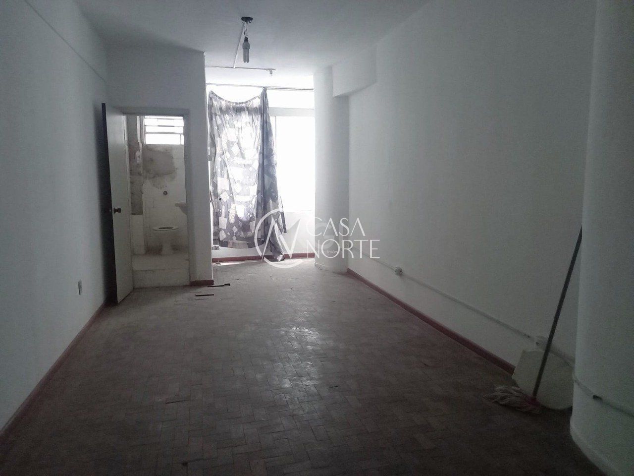 Sala Comercial à venda , 28m², Rua Voluntarios da Patria no bairro Centro Histórico em Porto Alegre