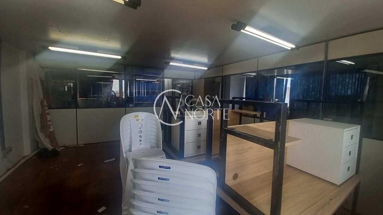 Sala Comercial à venda , 144m², Praça Osvaldo Cruz no bairro Centro Histórico em Porto Alegre