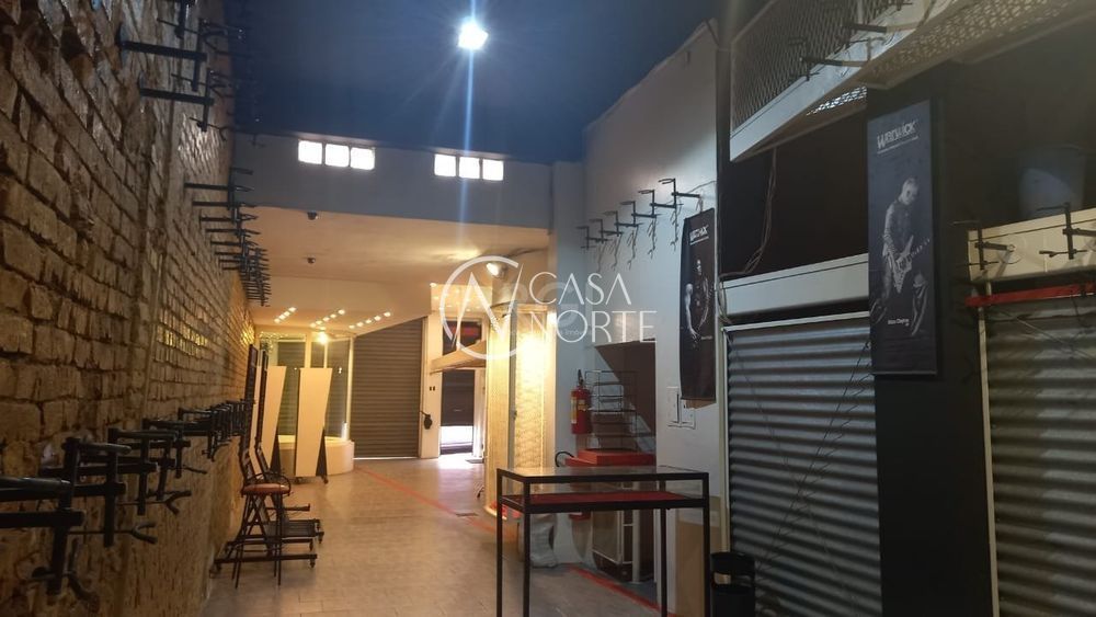 Prédio Comercial à venda com 8 quartos, 1000m², Rua Coronel Vicente no bairro Centro Histórico em Porto Alegre