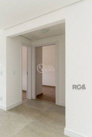 Apartamento à venda com 2 quartos, 650m², 1 suíte, 1 vaga, Praça Doutor Gastao Santos no bairro Passo da Areia em Porto Alegre