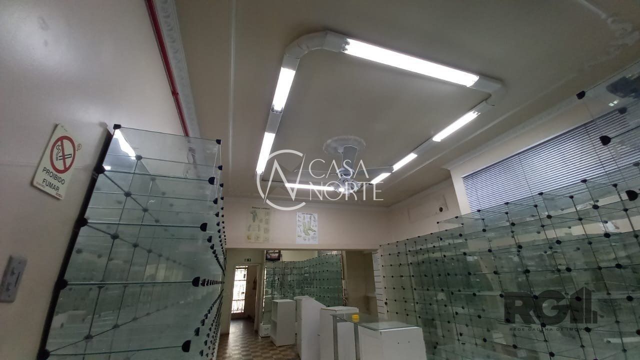 Prédio Comercial à venda com 10 quartos, 357m², 1 vaga, Rua Duque de Caxias no bairro Centro Histórico em Porto Alegre