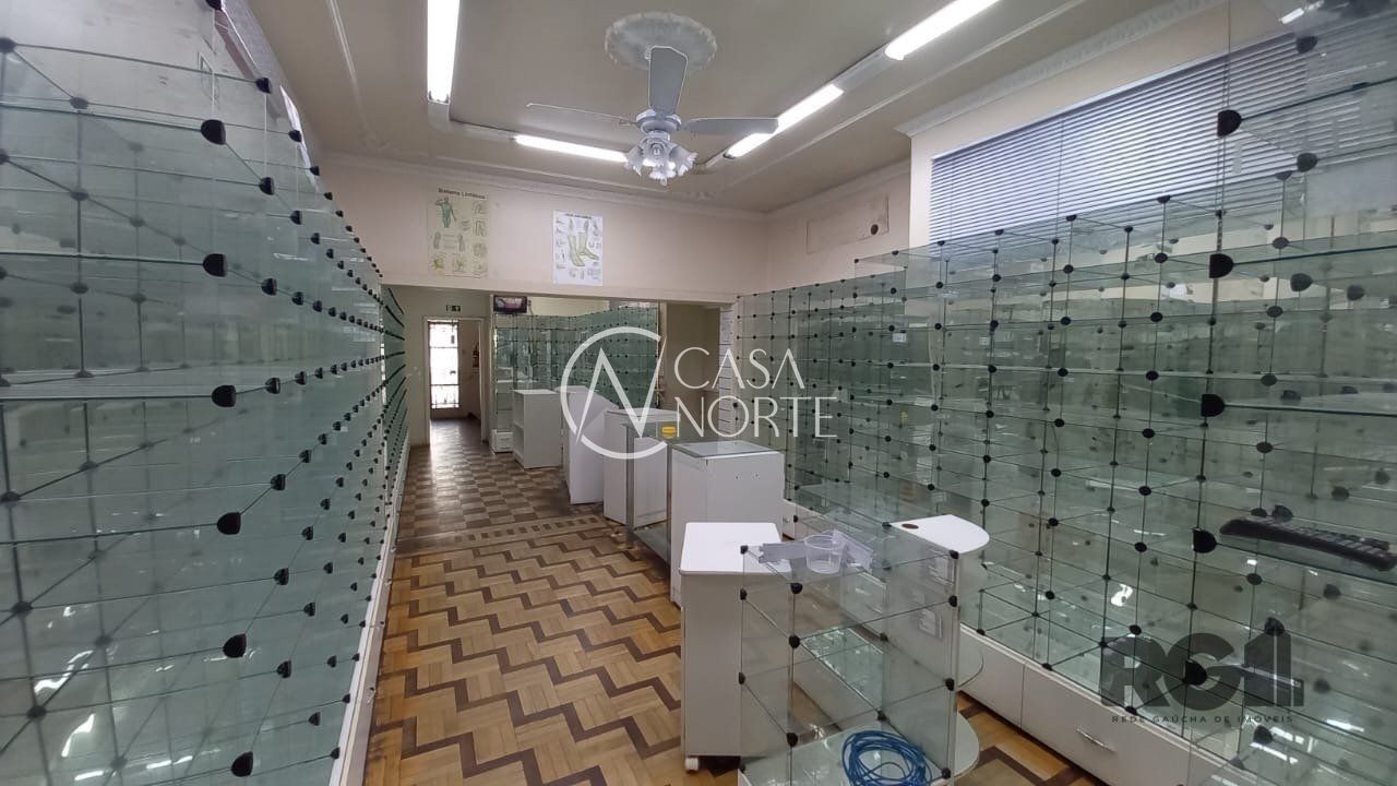 Prédio Comercial à venda com 10 quartos, 357m², 1 vaga, Rua Duque de Caxias no bairro Centro Histórico em Porto Alegre
