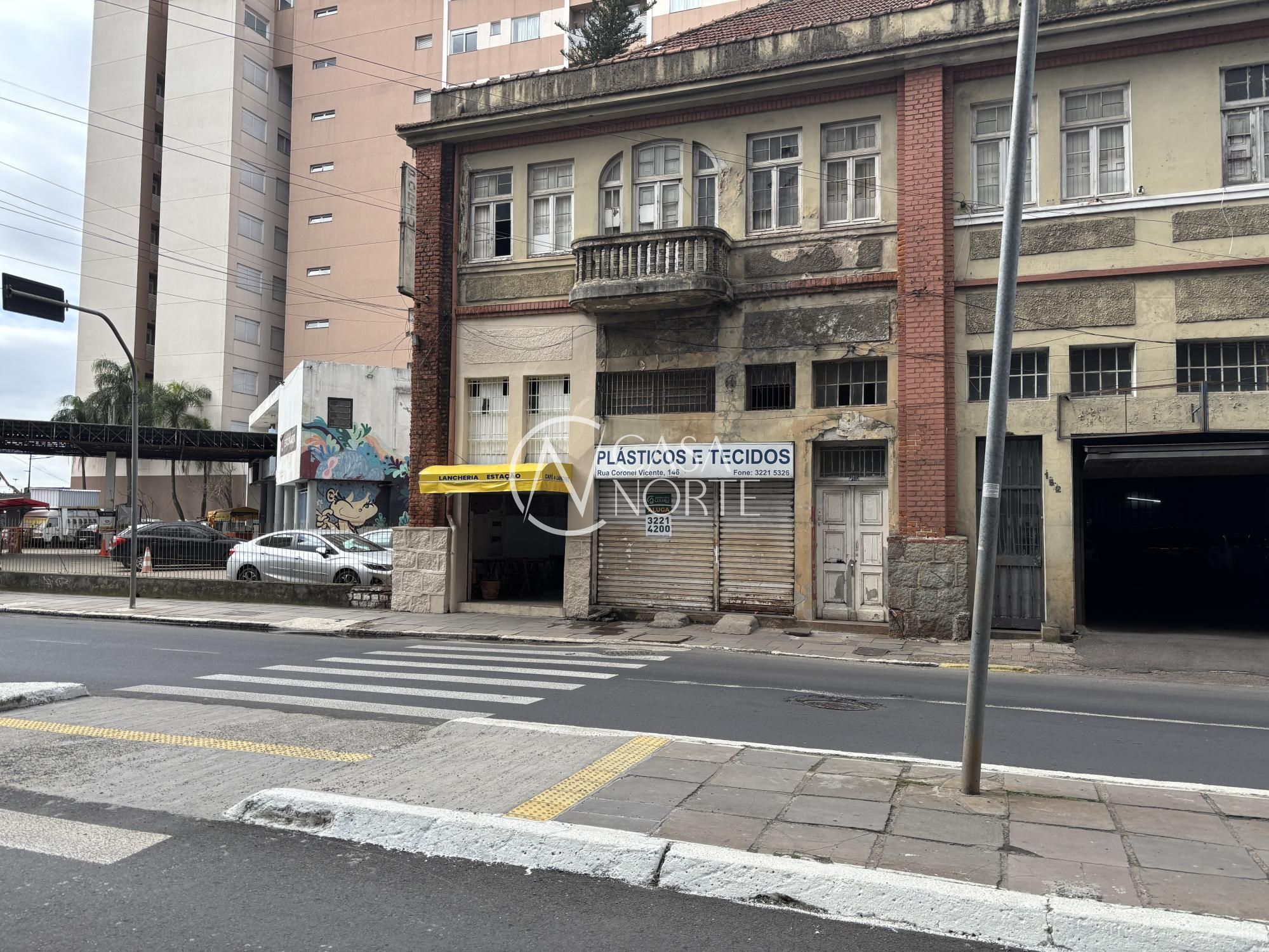 Casa Comercial à venda , 350m², Rua Coronel Vicente no bairro Centro Histórico em Porto Alegre