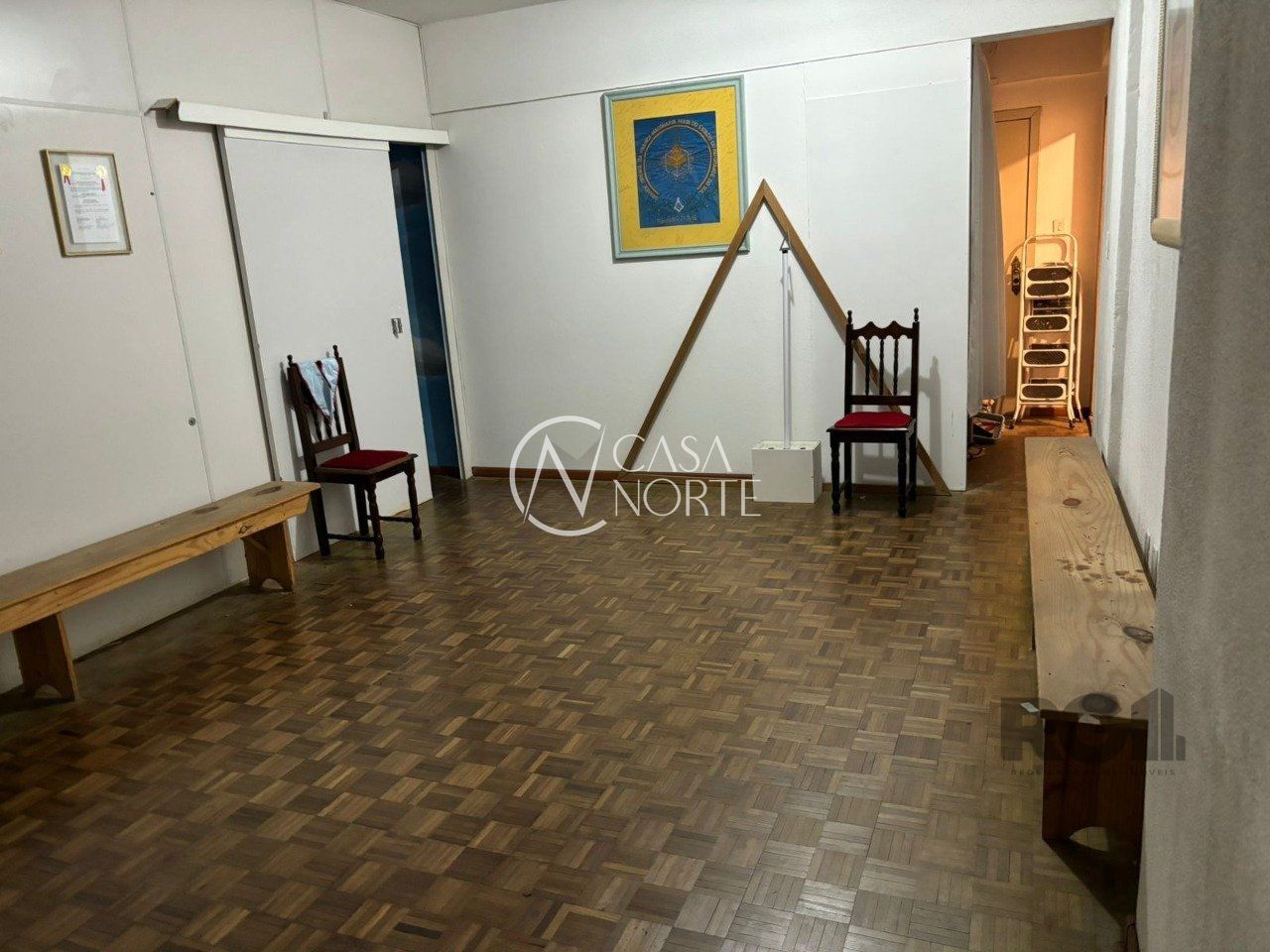 Sala Comercial à venda , 60m², Praça Osvaldo Cruz no bairro Centro Histórico em Porto Alegre