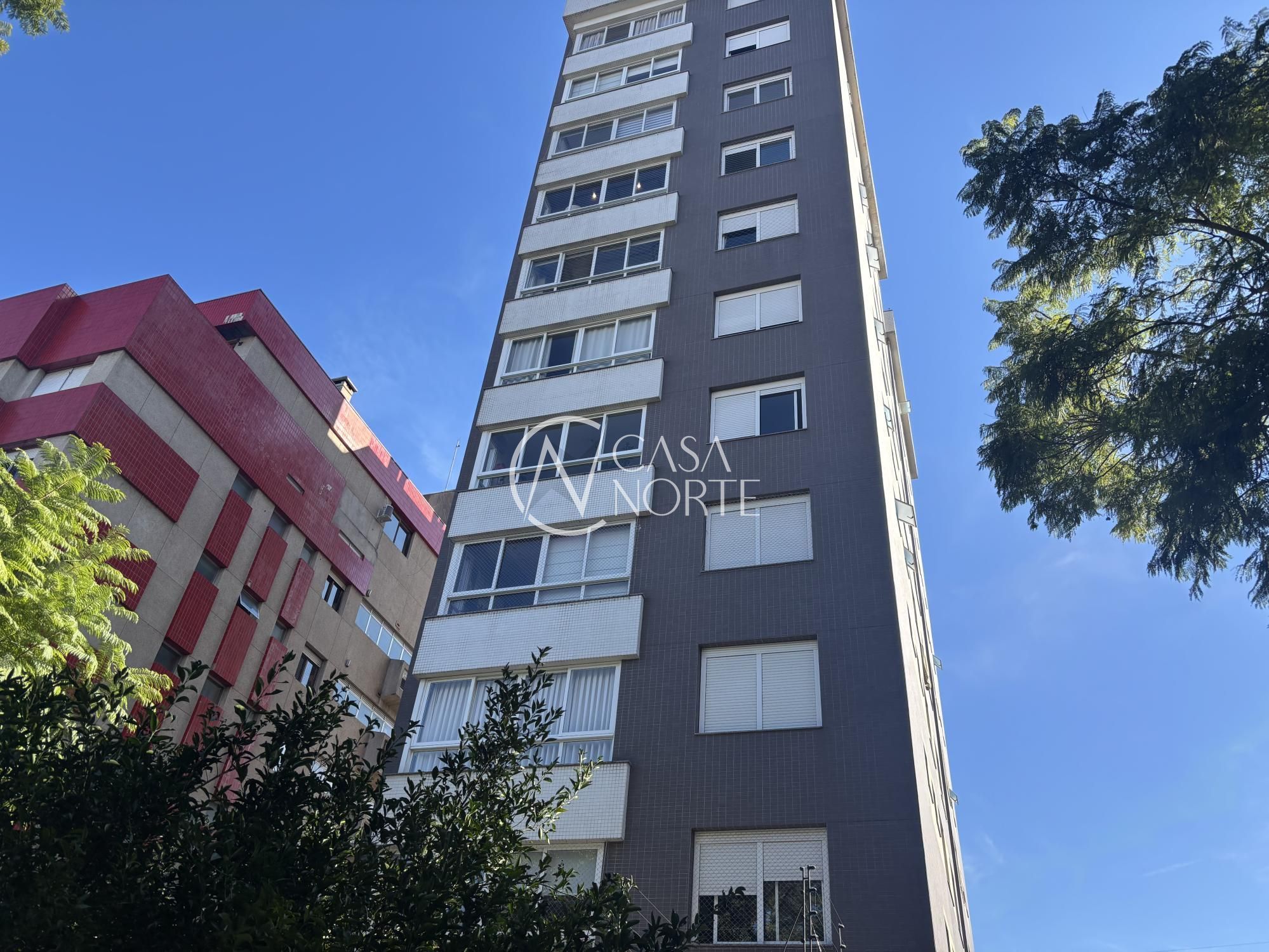 Apartamento à venda com 3 quartos, 93m², 1 suíte, 2 vagas, Rua Santa Cecília no bairro Rio Branco em Porto Alegre