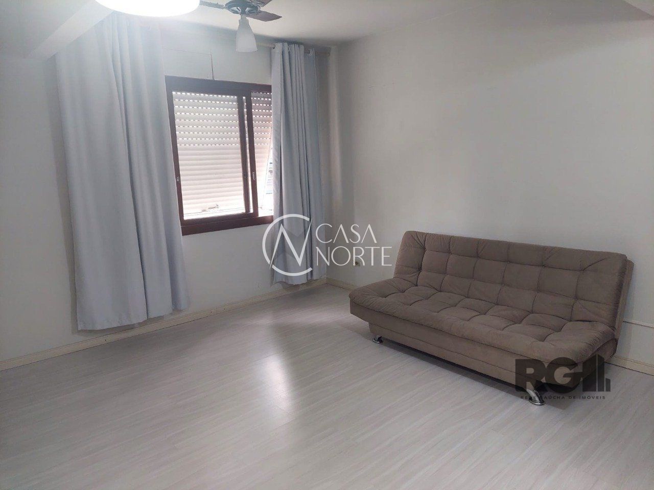 Kitnet à venda com 1 quarto, 35m², 1 vaga, Avenida Saturnino de Brito no bairro Vila Jardim em Porto Alegre