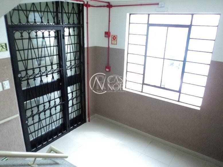 Sala Comercial à venda , 195m², Rua Abaete no bairro Sarandi em Porto Alegre