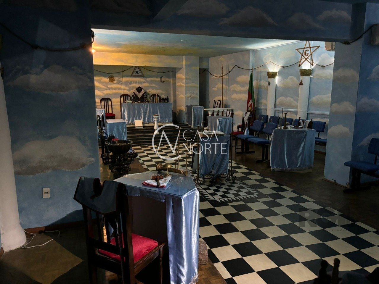 Sala Comercial à venda , 176m², Praça Osvaldo Cruz no bairro Centro Histórico em Porto Alegre