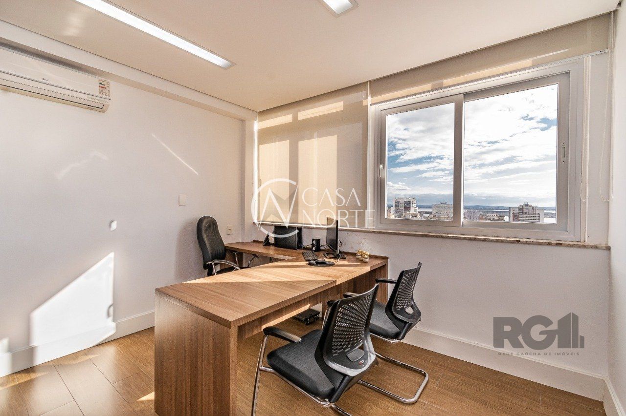 Sala Comercial à venda , 82m², Praça Osvaldo Cruz no bairro Centro Histórico em Porto Alegre