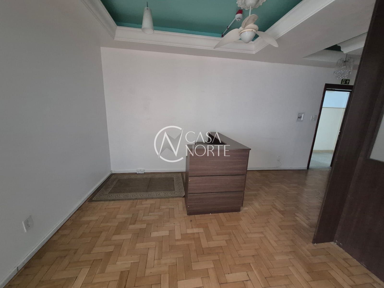 Sala Comercial à venda com 1 quarto, 49m², Rua Vigário José Inácio no bairro Centro Histórico em Porto Alegre