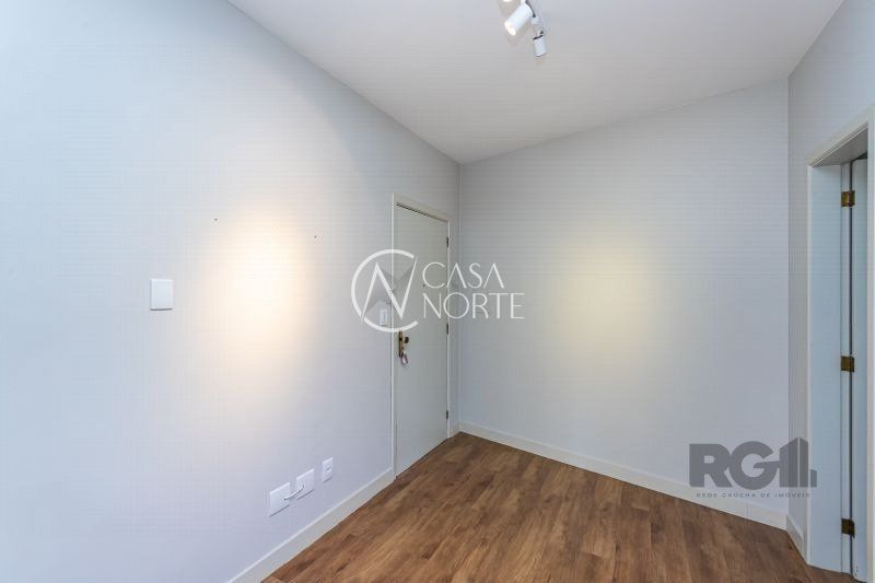 Sala Comercial à venda , 39m², Rua Barao de Cerro Largo no bairro Menino Deus em Porto Alegre