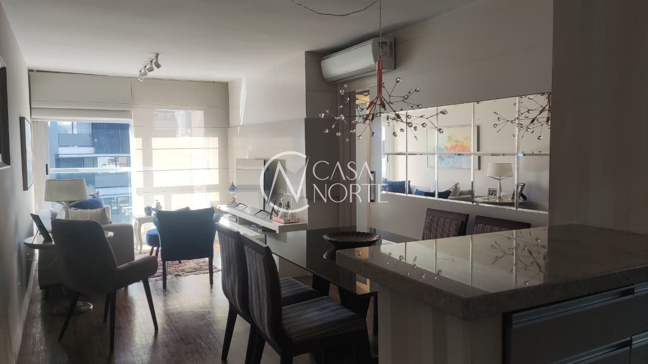 Apartamento à venda com 2 quartos, 66m², 1 suíte, 1 vaga, Rua São Vicente no bairro Rio Branco em Porto Alegre