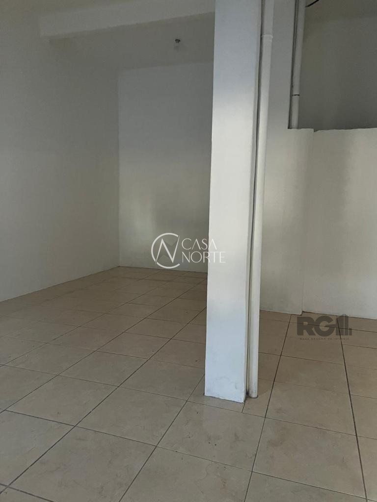 Prédio Comercial à venda , 400m², Avenida Farrapos no bairro São Geraldo em Porto Alegre