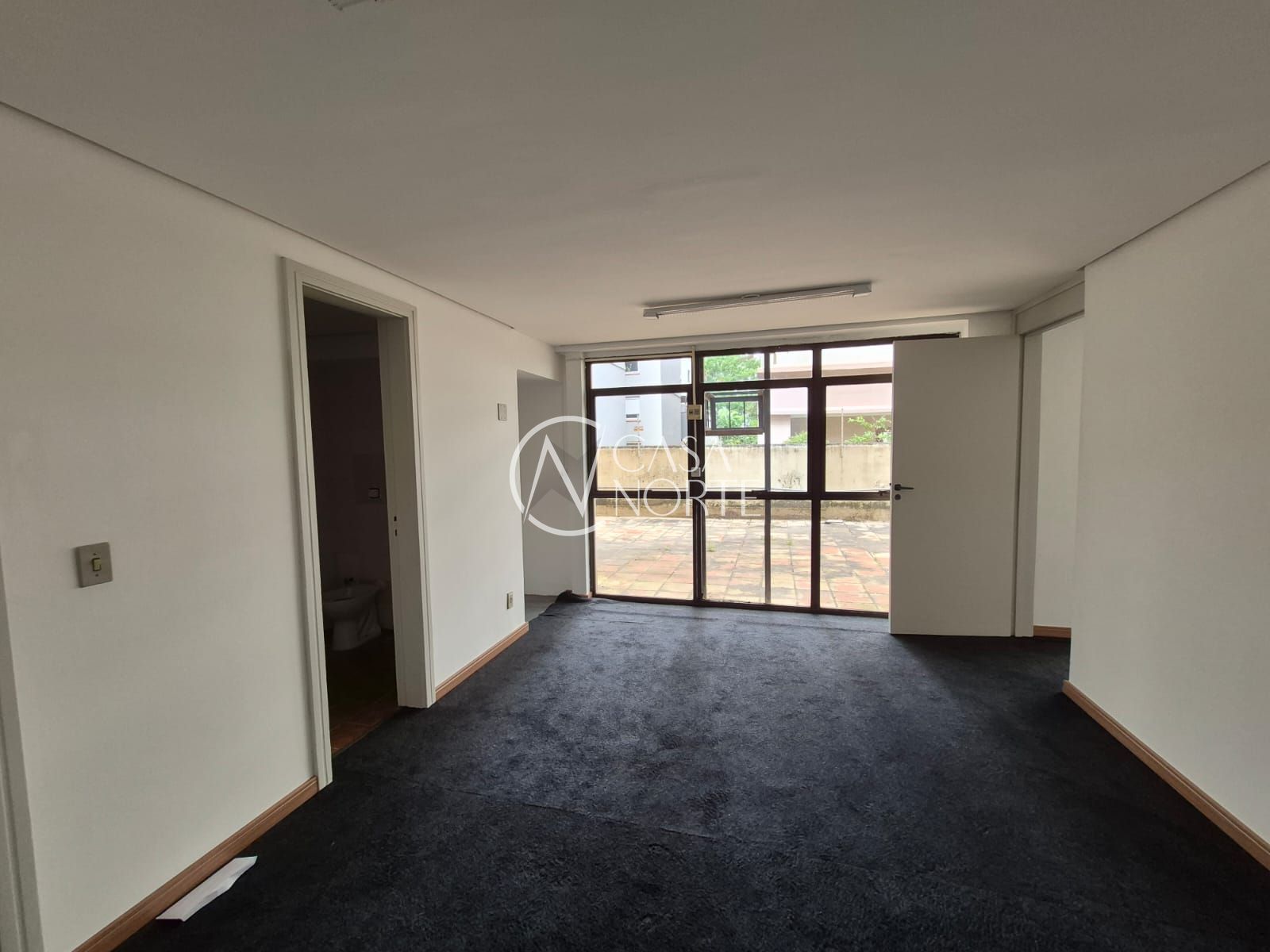 Conjunto Comercial à venda com 2 quartos, 50m², Rua Doutor Florêncio Ygartua no bairro Moinhos de Vento em Porto Alegre