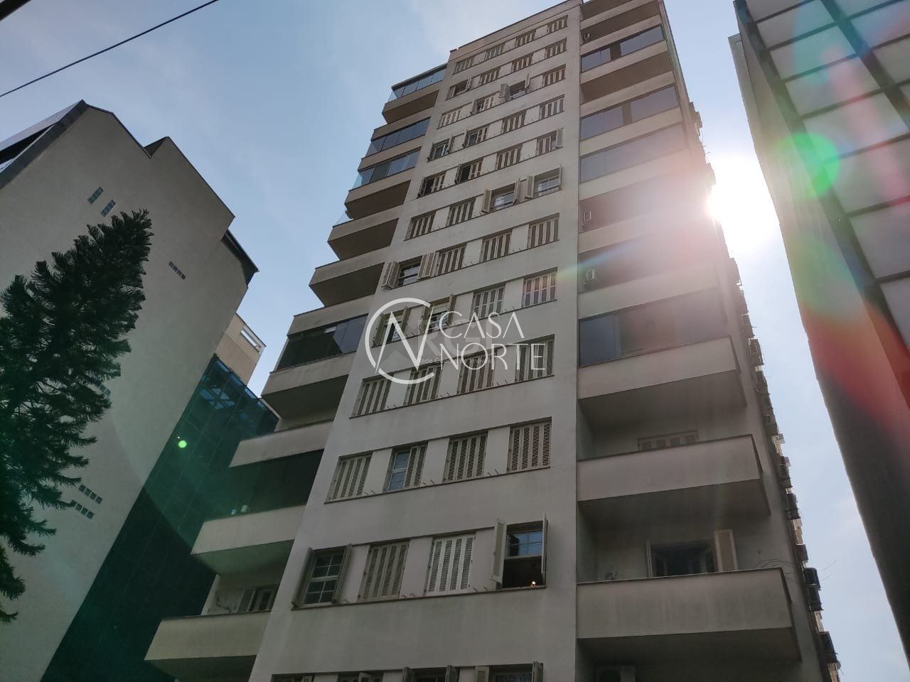Apartamento à venda com 3 quartos, 136m², 1 vaga, Praça Dom Feliciano no bairro Centro Histórico em Porto Alegre