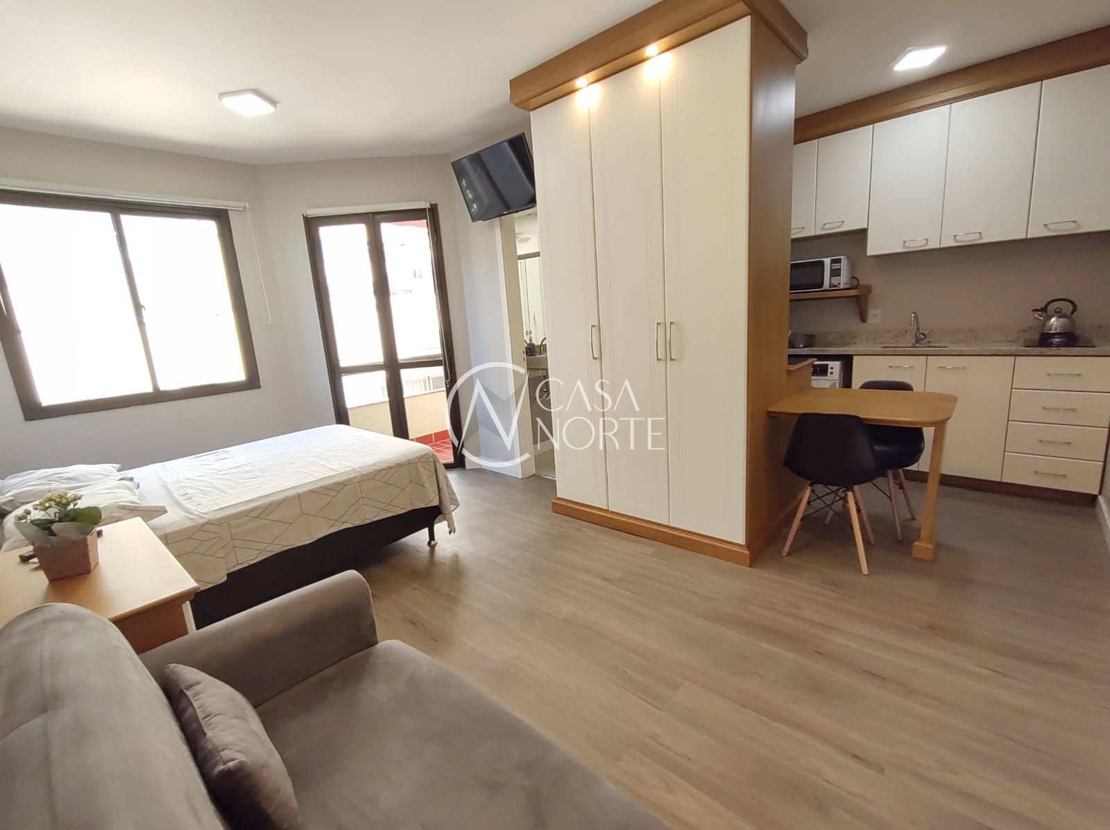 Kitnet à venda , 28m², Avenida Osvaldo Aranha no bairro Bom Fim em Porto Alegre