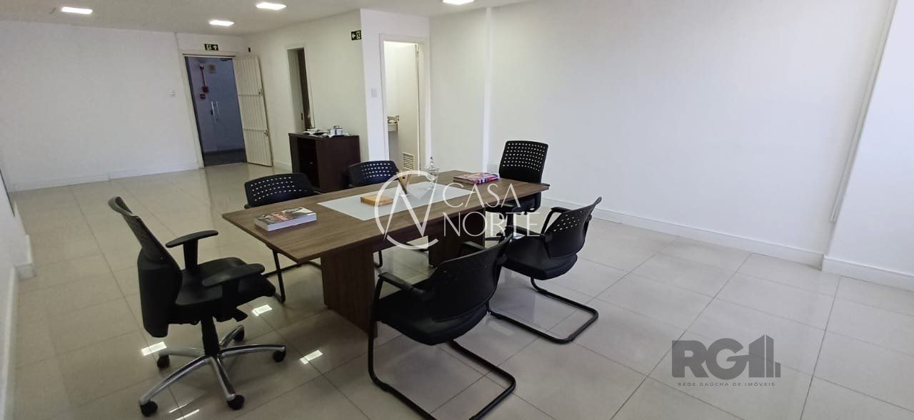 Sala Comercial à venda , 45m², Praça Osvaldo Cruz no bairro Centro Histórico em Porto Alegre