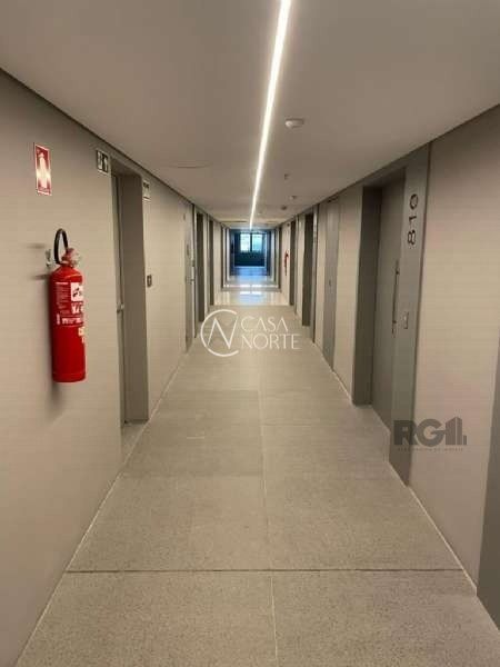 Sala Comercial à venda , 34m², Avenida Teresópolis no bairro Teresópolis em Porto Alegre