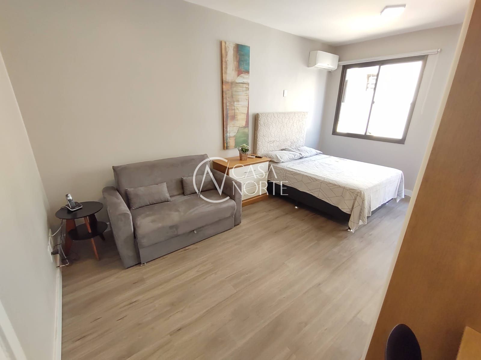 Kitnet à venda , 28m², Avenida Osvaldo Aranha no bairro Bom Fim em Porto Alegre