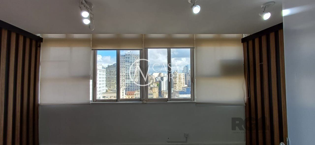 Sala Comercial à venda , 50m², Praça Osvaldo Cruz no bairro Centro Histórico em Porto Alegre