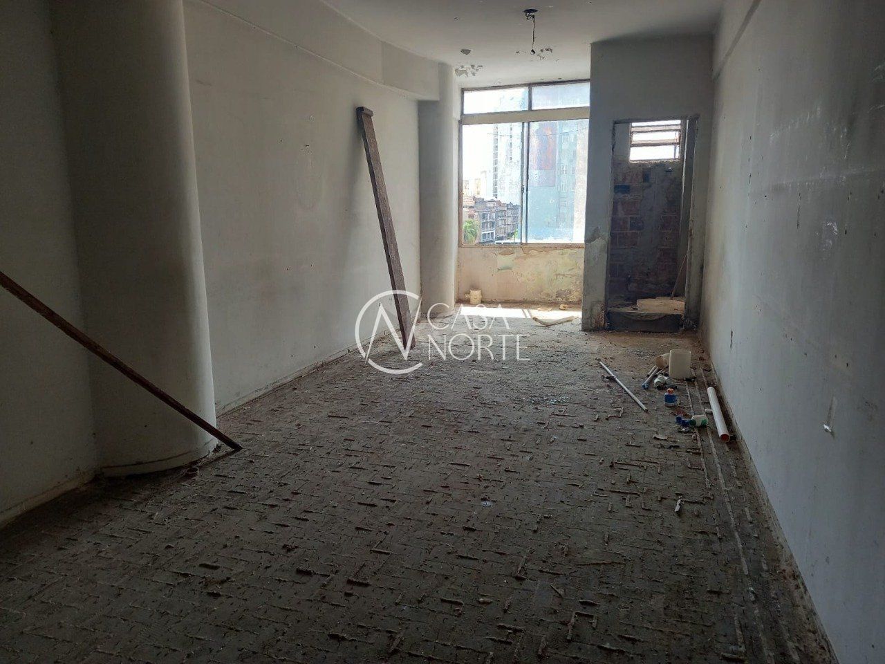 Sala Comercial à venda , 28m², Rua Voluntarios da Patria no bairro Centro Histórico em Porto Alegre