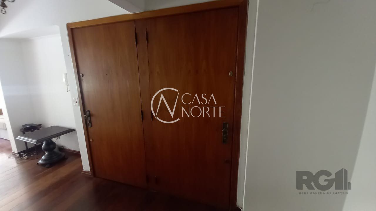 Apartamento à venda com 3 quartos, 140m², 1 suíte, 1 vaga, Rua Vicente Lopes dos Santos no bairro Menino Deus em Porto Alegre