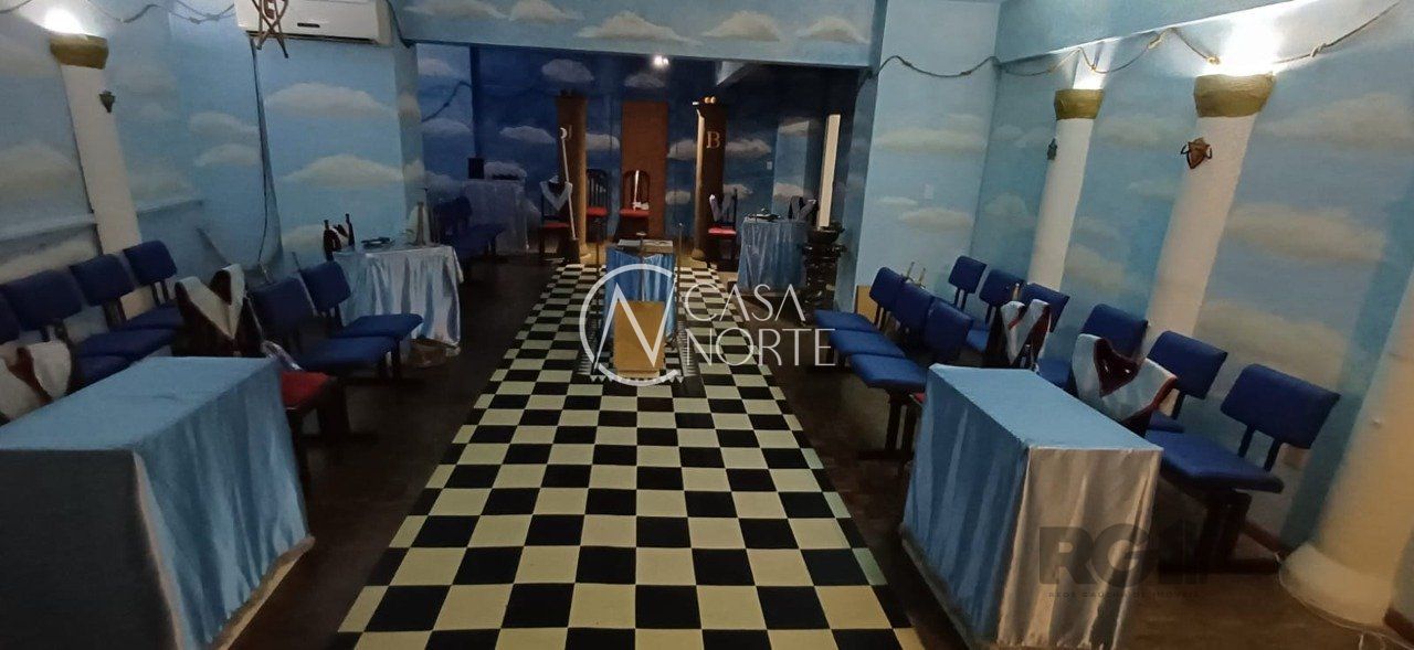 Sala Comercial à venda , 60m², Praça Osvaldo Cruz no bairro Centro Histórico em Porto Alegre