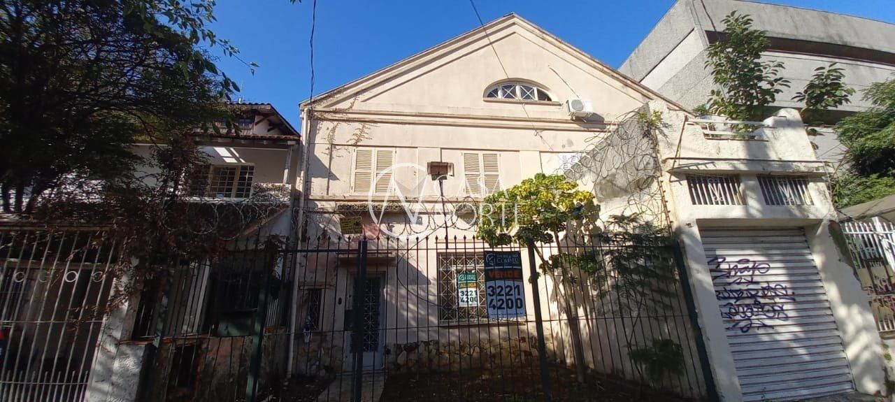 Casa à venda com 3 quartos, 130m², Rua Santo Antônio no bairro Floresta em Porto Alegre