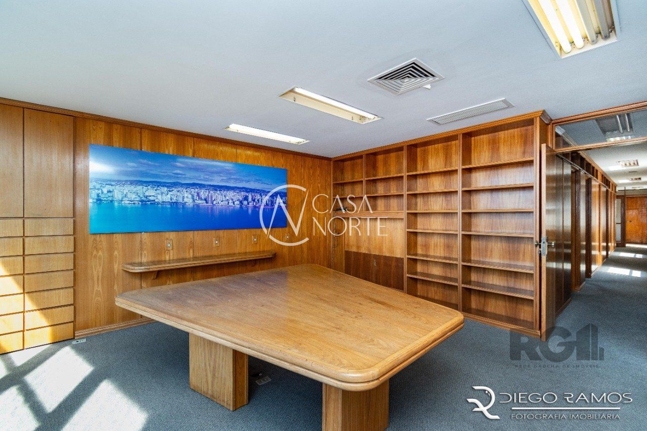 Sala Comercial à venda , 172m², Praça Quinze de Novembro no bairro Centro Histórico em Porto Alegre