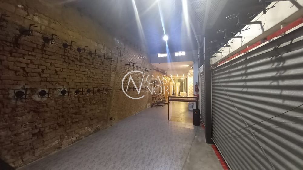 Prédio Comercial à venda com 8 quartos, 1000m², Rua Coronel Vicente no bairro Centro Histórico em Porto Alegre