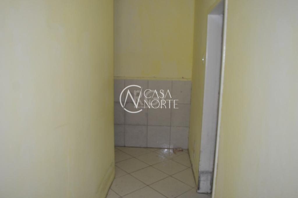 Sobrado à venda com 10 quartos, 300m², 2 suítes, Rua Ernesto Alves no bairro Floresta em Porto Alegre