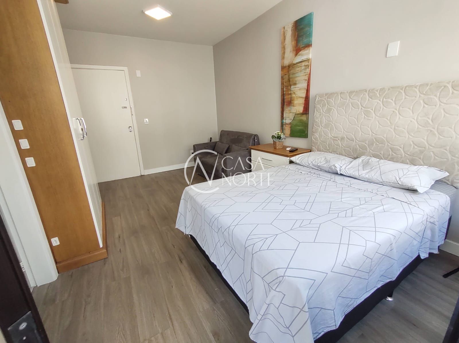 Kitnet à venda , 28m², Avenida Osvaldo Aranha no bairro Bom Fim em Porto Alegre