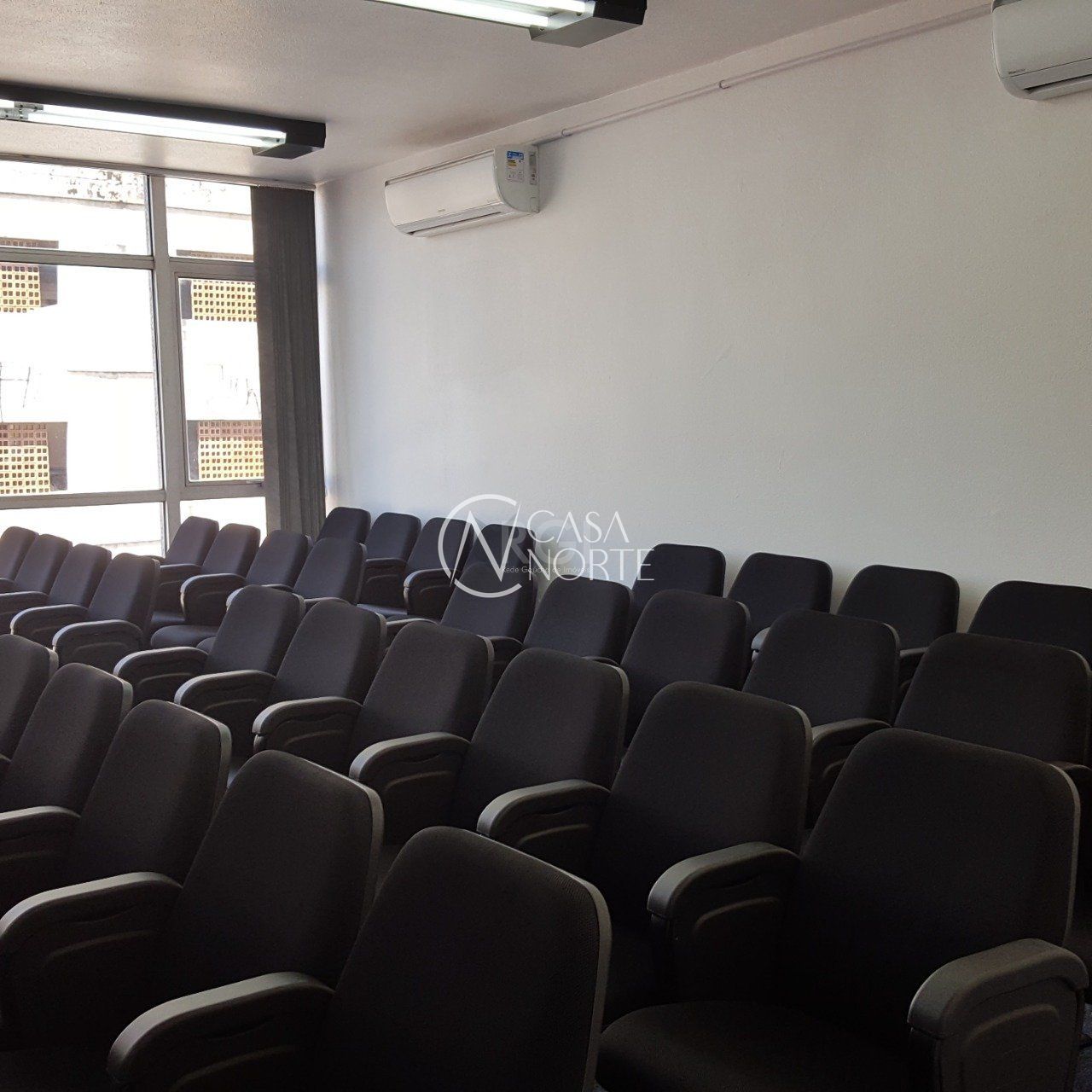 Prédio Comercial à venda com 12 quartos, 1573m², Avenida Alberto Bins no bairro Centro Histórico em Porto Alegre