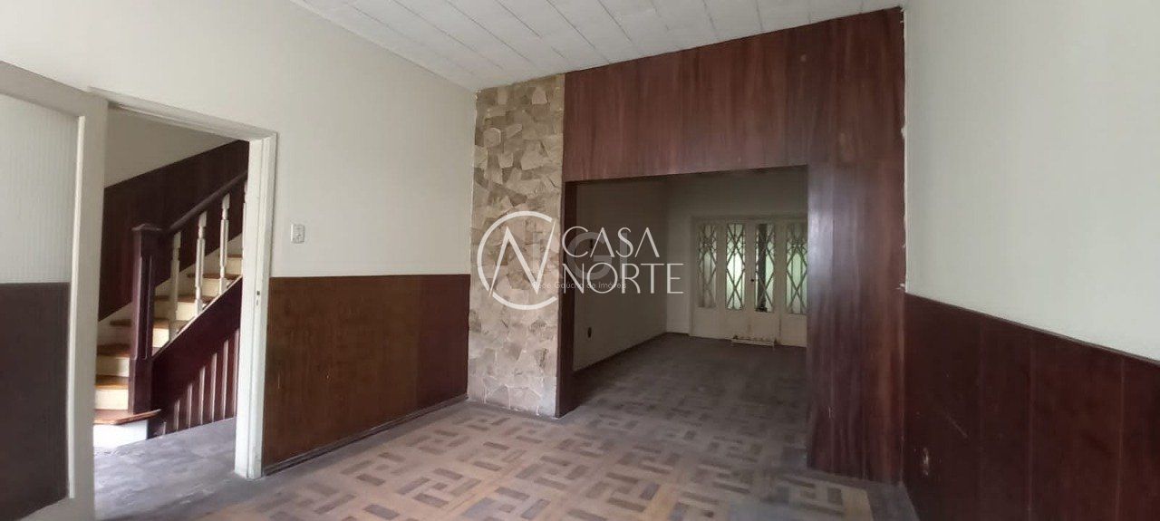 Casa à venda com 3 quartos, 130m², Rua Santo Antônio no bairro Floresta em Porto Alegre