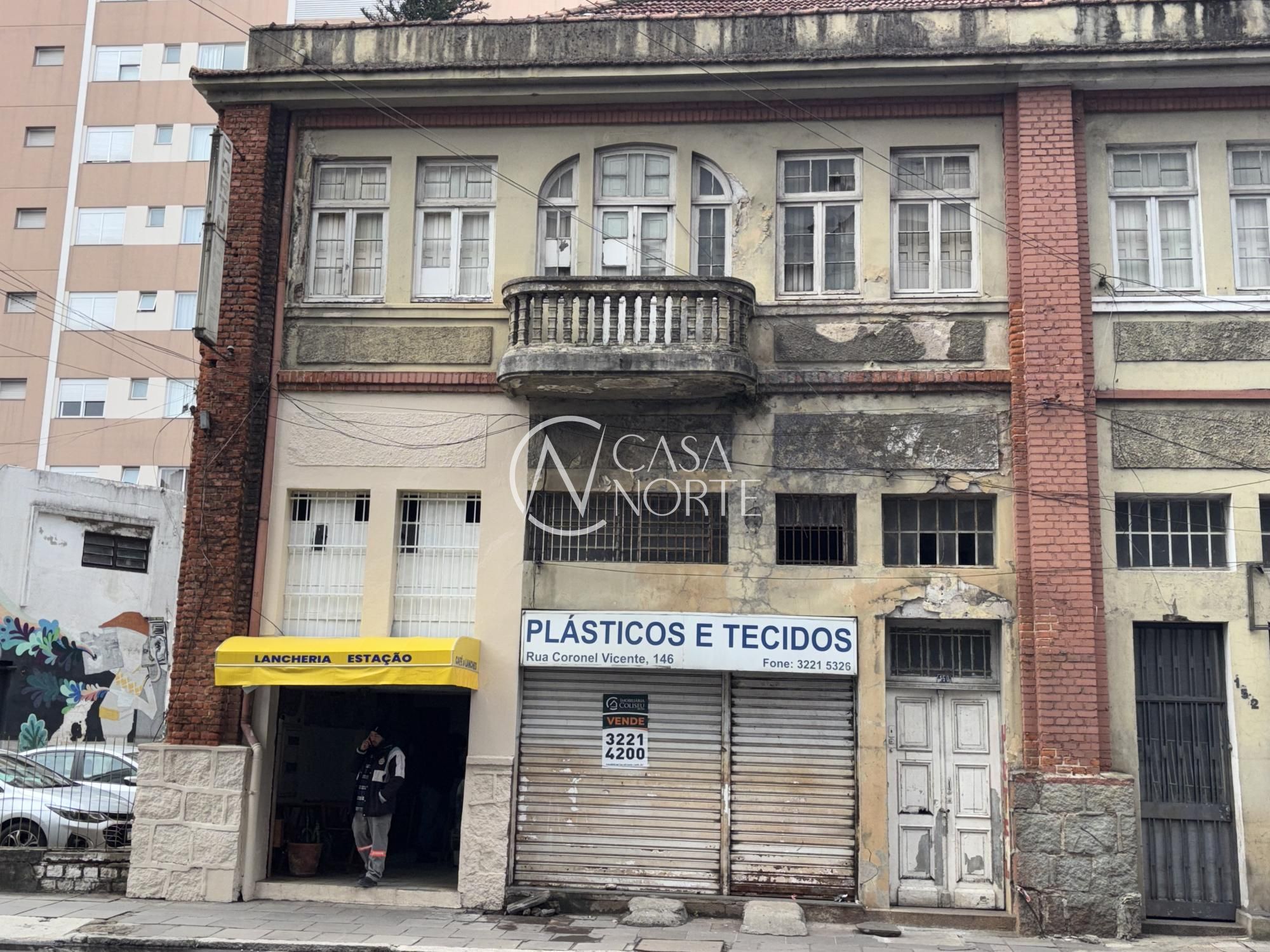Casa Comercial à venda , 350m², Rua Coronel Vicente no bairro Centro Histórico em Porto Alegre
