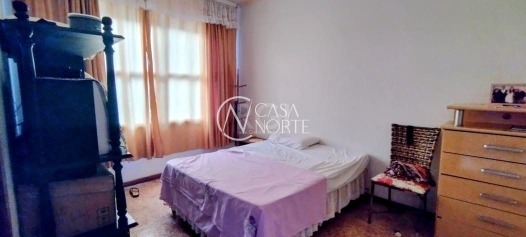 Casa à venda com 2 quartos, 100m², 1 vaga, Rua Serafim Alencastro no bairro Sarandi em Porto Alegre